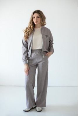 Костюм жіночий